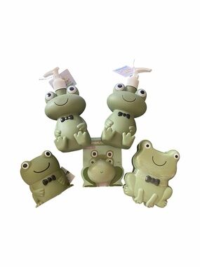 NWT-TARGET-Cute Frog Bath Set - Green Frog Soap Dispenser & Accessories
